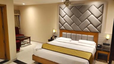 hotel room main image hotel room main image