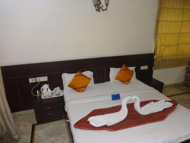 hotel room main image hotel room main image