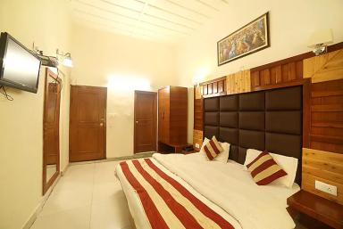 hotel room main image hotel room main image