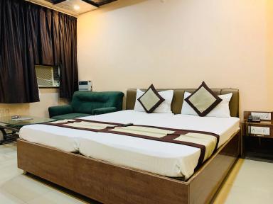 hotel room main image hotel room main image