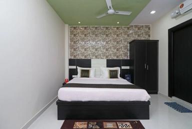 hotel room main image hotel room main image