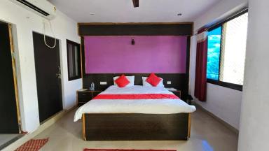 hotel room main image hotel room main image