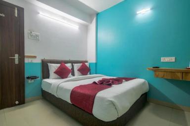 hotel room main image hotel room main image