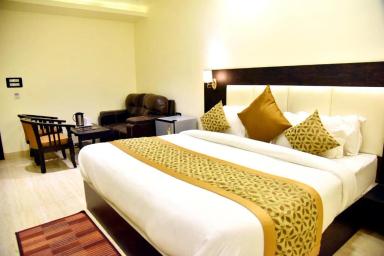 hotel room main image hotel room main image