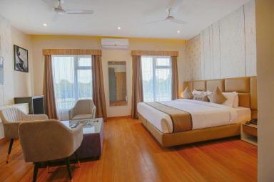 hotel room main image hotel room main image