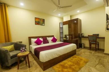 hotel room main image hotel room main image