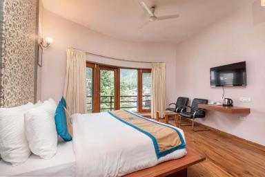 hotel room main image hotel room main image