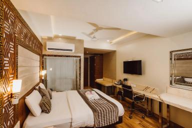 hotel room main image hotel room main image