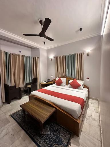 hotel room main image hotel room main image