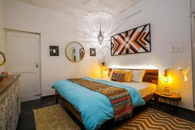 hotel room main image hotel room main image