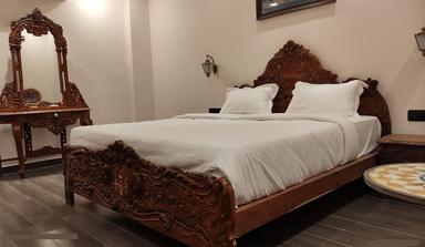 hotel room main image hotel room main image