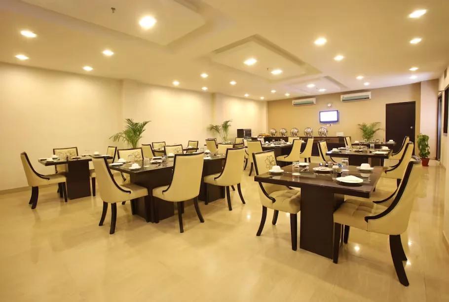 seating area at five elements hotels gurugram the hotel claire in gurugram hotel_Image