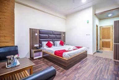 hotel room main image hotel room main image