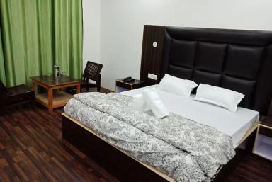 hotel room main image hotel room main image