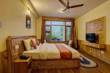 hotel room main image hotel room main image