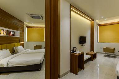 hotel room main image hotel room main image