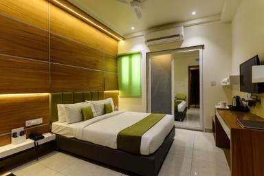 hotel room main image hotel room main image