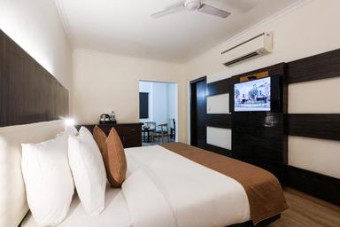 hotel room main image hotel room main image