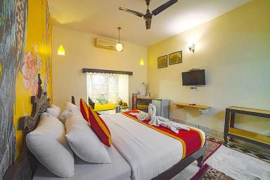 hotel room main image hotel room main image