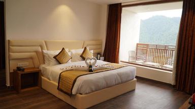 hotel room main image hotel room main image