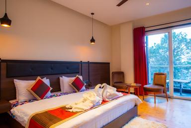 hotel room main image hotel room main image