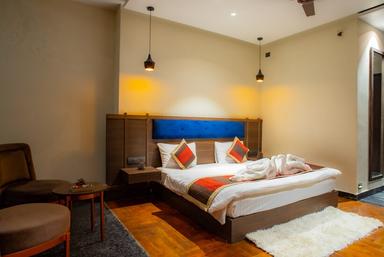 hotel room main image hotel room main image