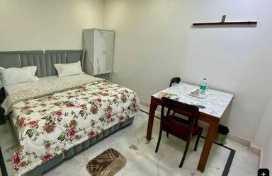 hotel room main image hotel room main image