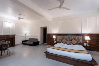 hotel room main image hotel room main image