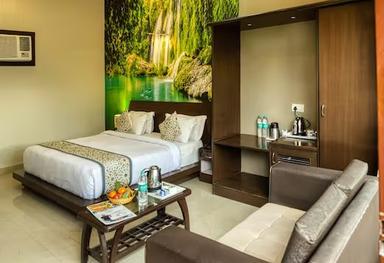 hotel room main image hotel room main image