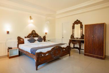 hotel room main image hotel room main image