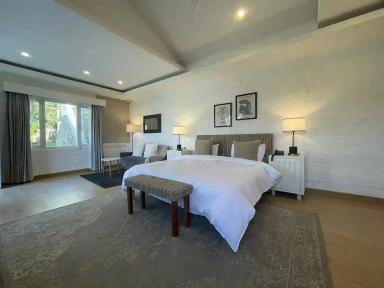 hotel room main image hotel room main image