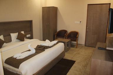 hotel room main image hotel room main image