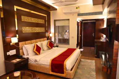 hotel room main image hotel room main image