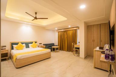 hotel room main image hotel room main image