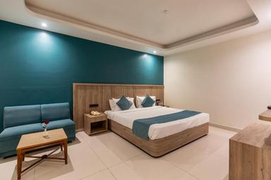 hotel room main image hotel room main image