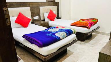 hotel room main image hotel room main image