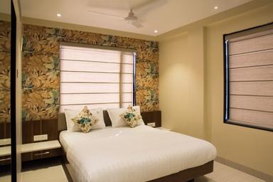 hotel room main image hotel room main image