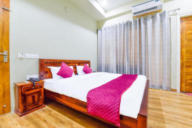 hotel room main image hotel room main image