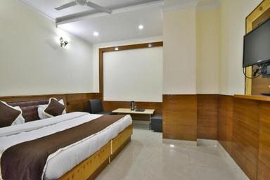 hotel room main image hotel room main image