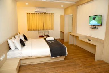 hotel room main image hotel room main image