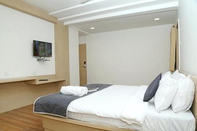 hotel room main image hotel room main image