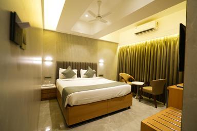 hotel room main image hotel room main image