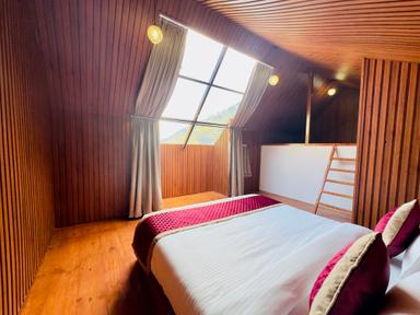 hotel room main image hotel room main image