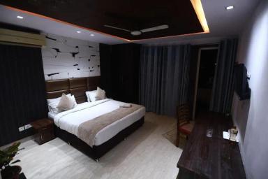 hotel room main image hotel room main image