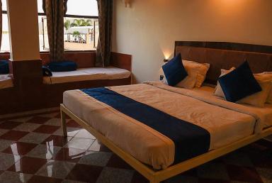 hotel room main image hotel room main image