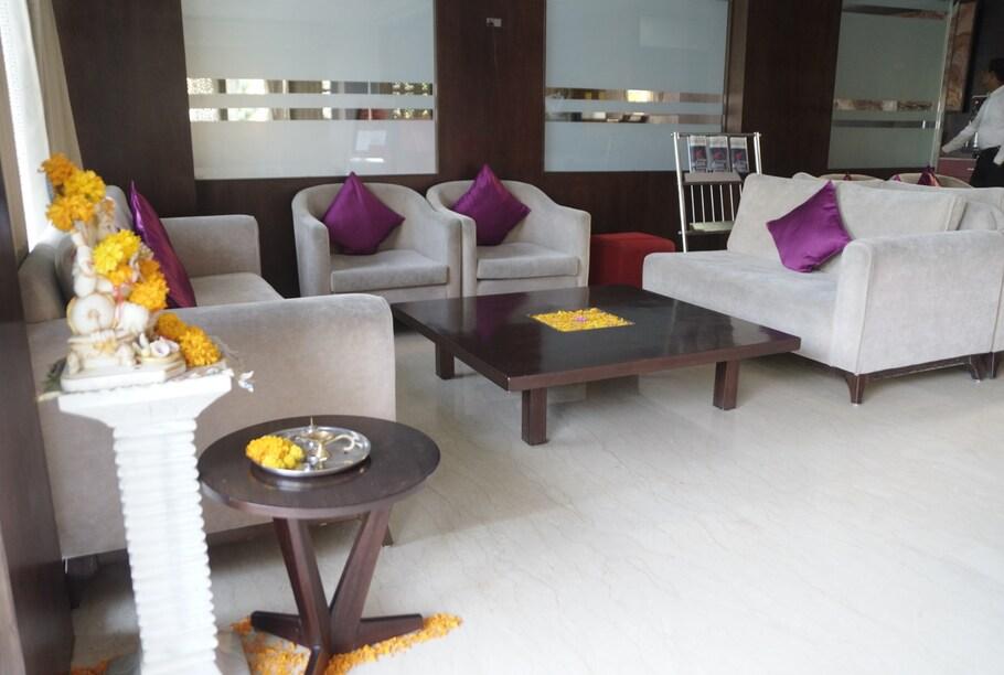 a meeting area of hotel at vesta grand central udaipur hotel_Image